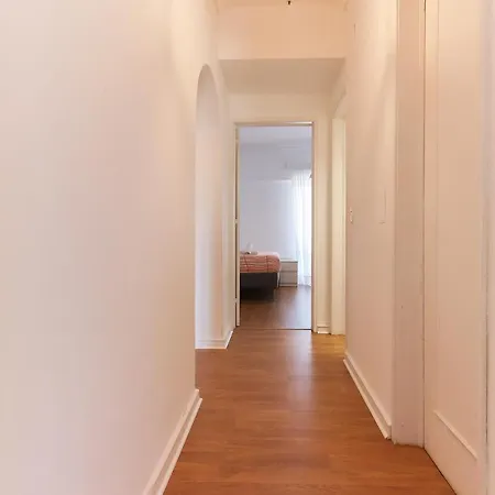 Lägenhet Balcony By Hosty Oeiras